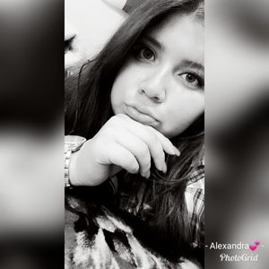 Meet your Posher, Alexandra